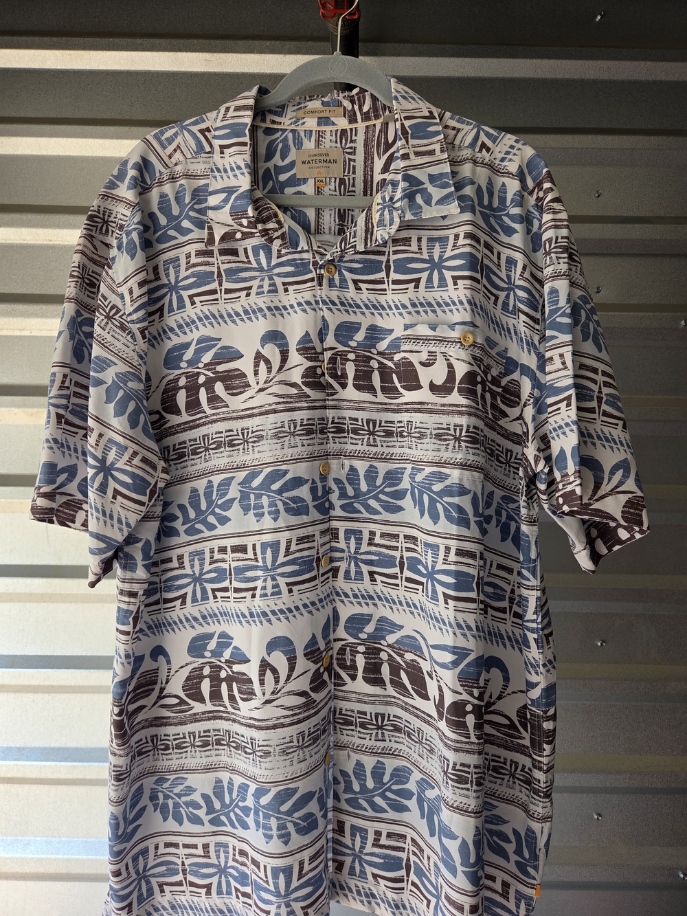 Quiksilver Short-Sleeve Button-Down Shirt in Blue and Brown